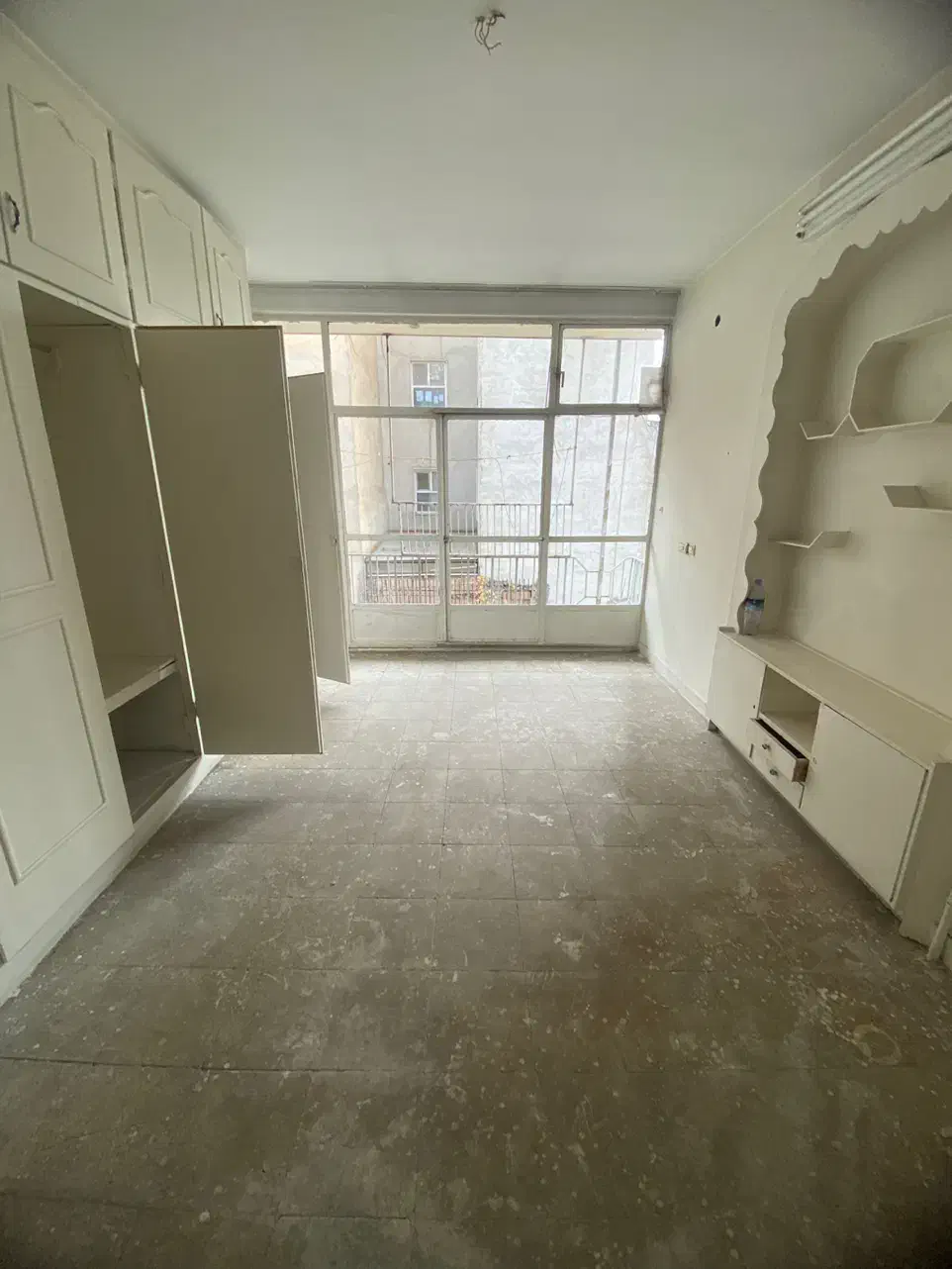 آپارتمان۱۴۰متری/۲خوابه/دکترهوشیار گرانمایه