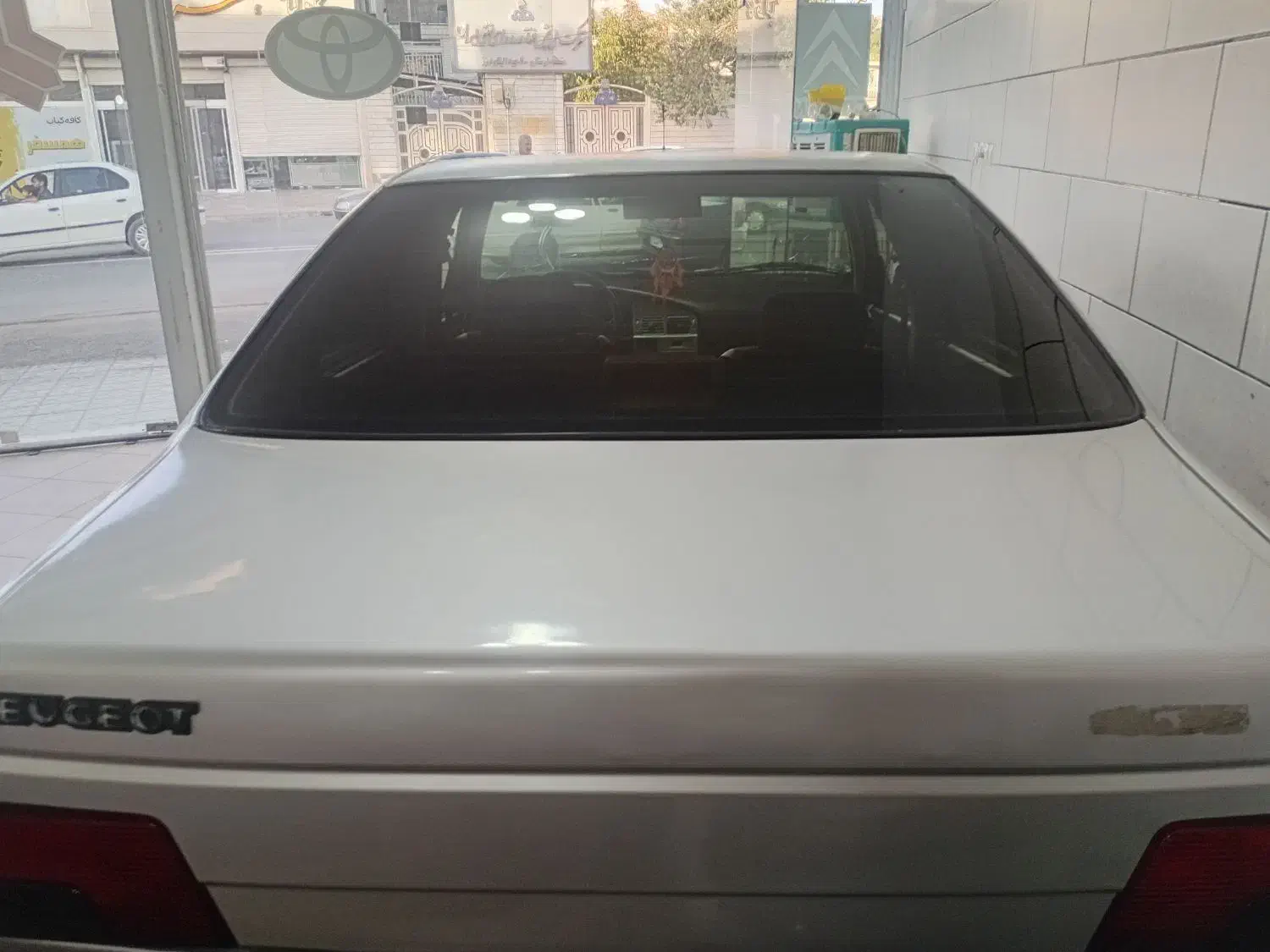 پژو۴۰۵ نقره ای مدل۸۸|خودرو سواری و وانت|الیگودرز, |دیوار