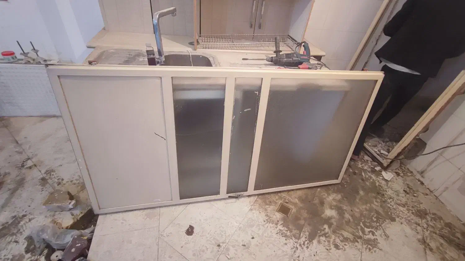 درب|مصالح و تجهیزات ساختمان|کرمان, |دیوار