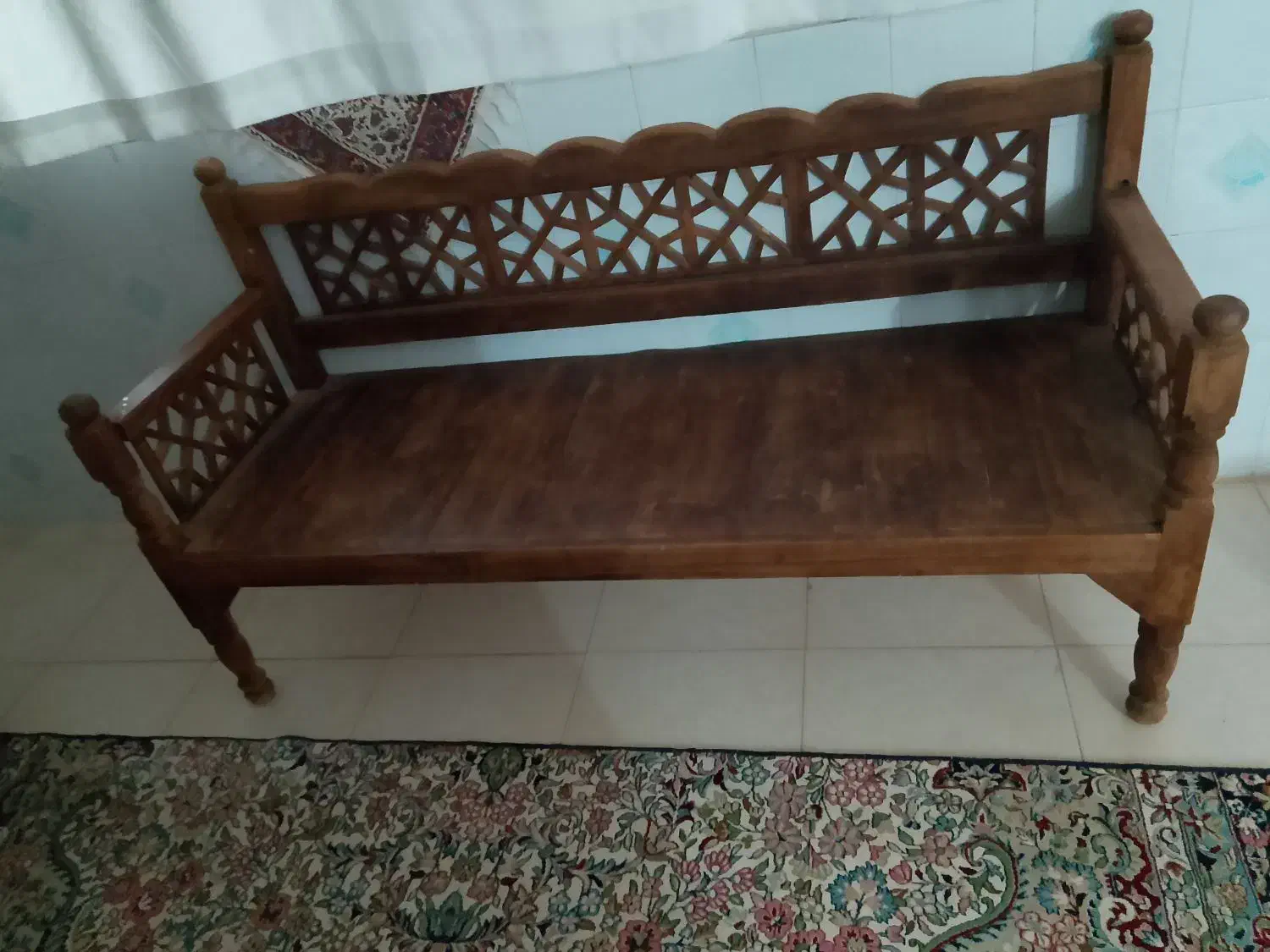 نیمکت سنتی|صندلی و نیمکت|فردوس (کرمان), |دیوار