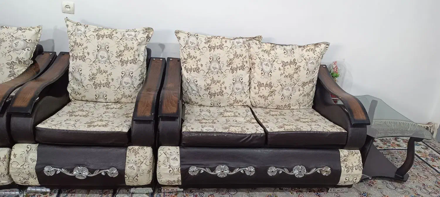 مبل هفت نفره مناسب خانه باغ و آرایشگاه|مبلمان خانگی و میز عسلی|مریوان, |دیوار