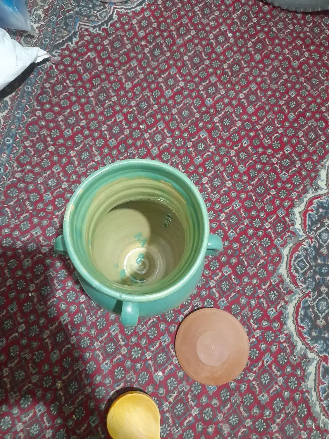 خمره قدیمی|کلکسیون اشیاء عتیقه|زنجان, |دیوار