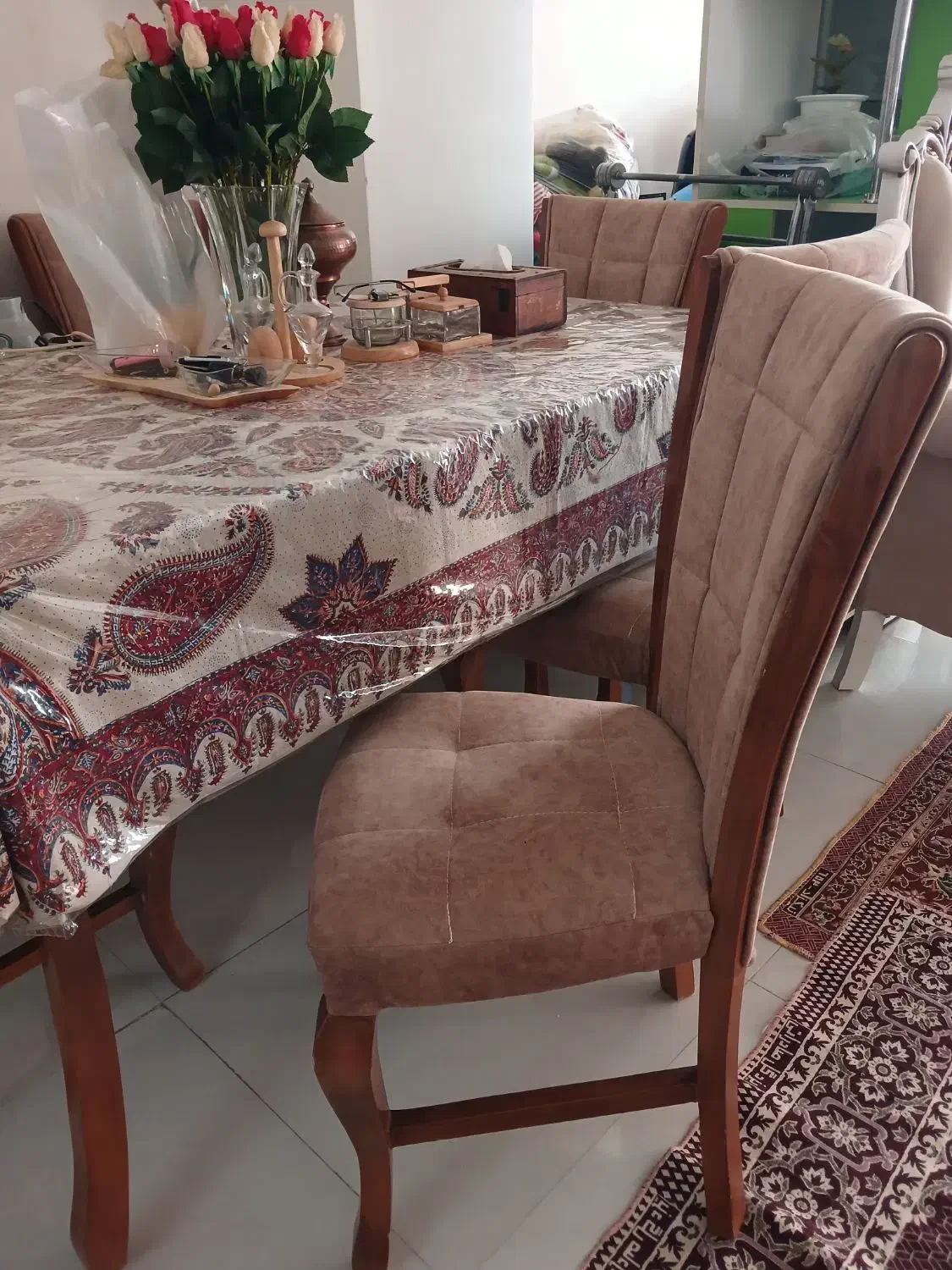 میزغذاخوری|میز و صندلی غذاخوری|شهریار, رضی آباد بالا|دیوار