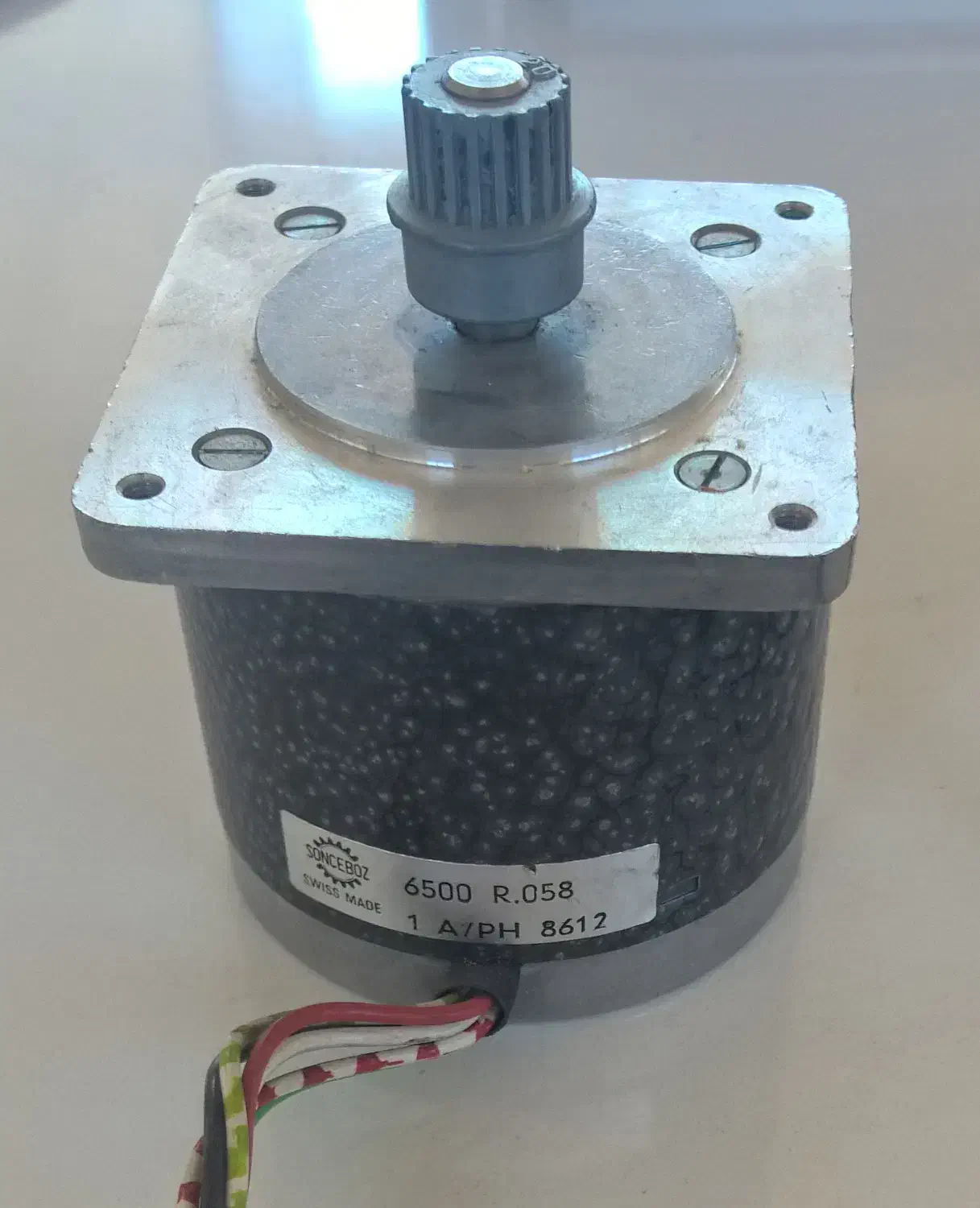 استپر|قطعات و لوازم جانبی رایانه|اصفهان, درب کوشک|دیوار