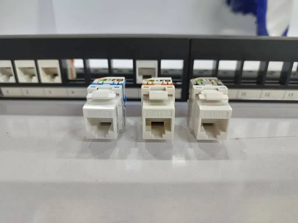 پچ پنل و کی استون و سوکت شبکه (قیمت تولیدی)|مودم و تجهیزات شبکه|تهران, فردوسی|دیوار