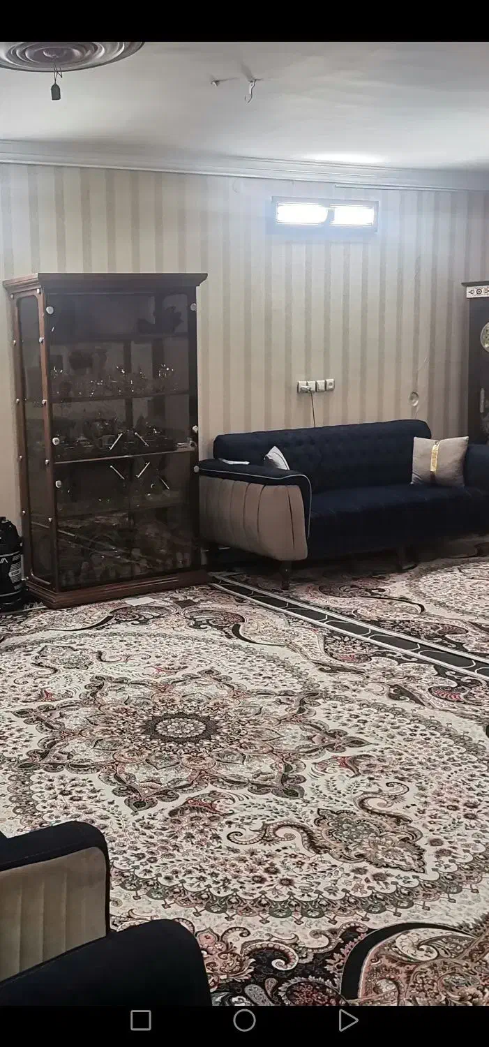 فرش 12متری درحد نو|فرش|مشهد, شهید مطهری|دیوار