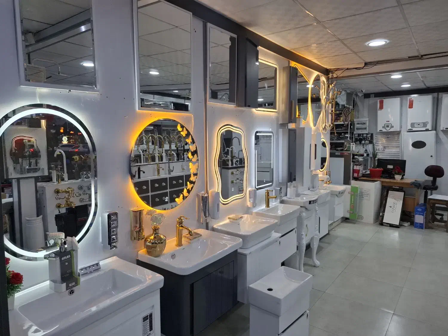 کابین روشویی و ایینه|لوازم سرویس بهداشتی|مشهد, حسین‌آباد|دیوار