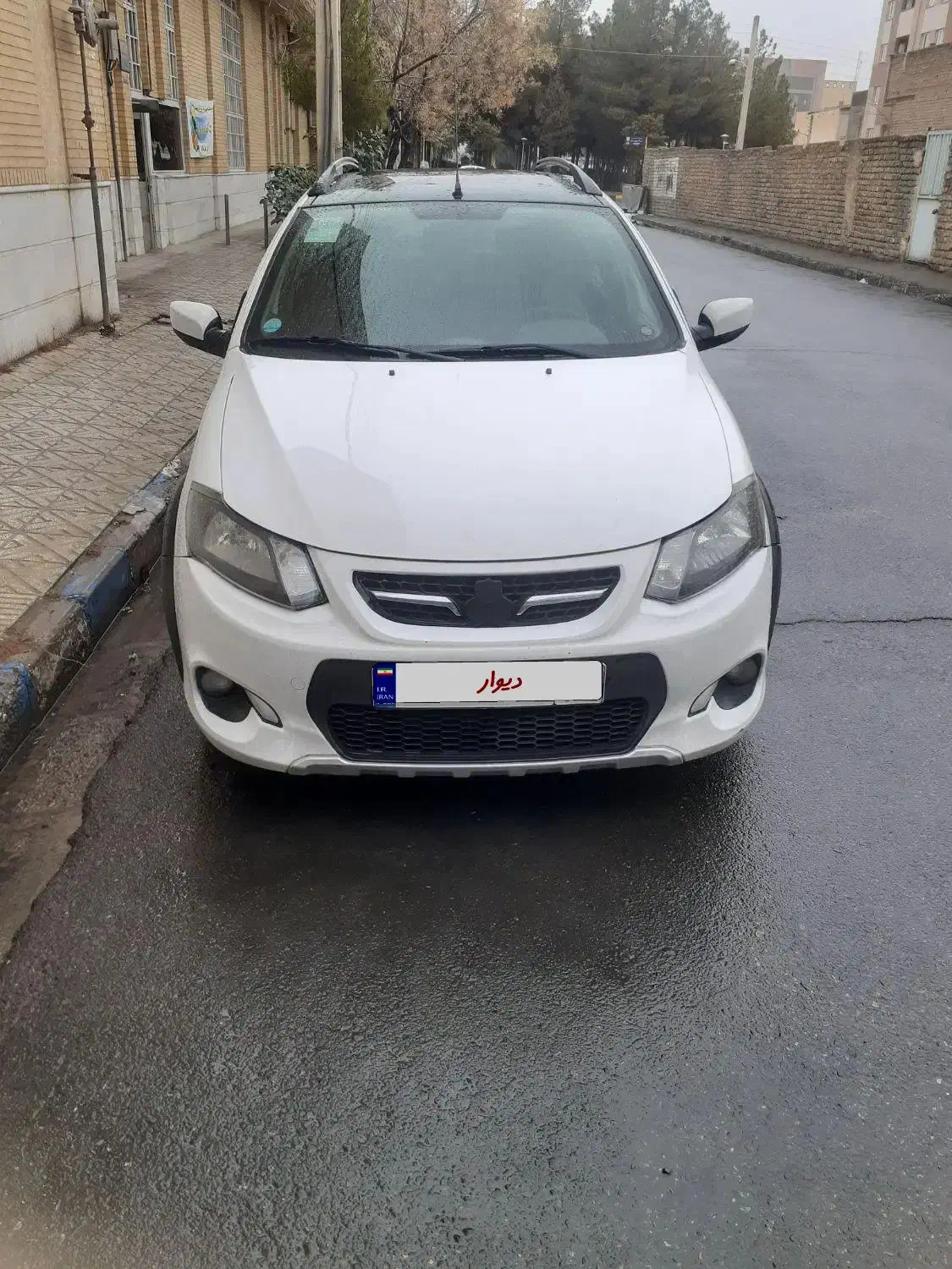 کوئیک ۴۰۰ ، بدون رنگ ، شاسی پلمپ، با رینگ|خودرو سواری و وانت|قم, طلاب غیر ایرانی|دیوار