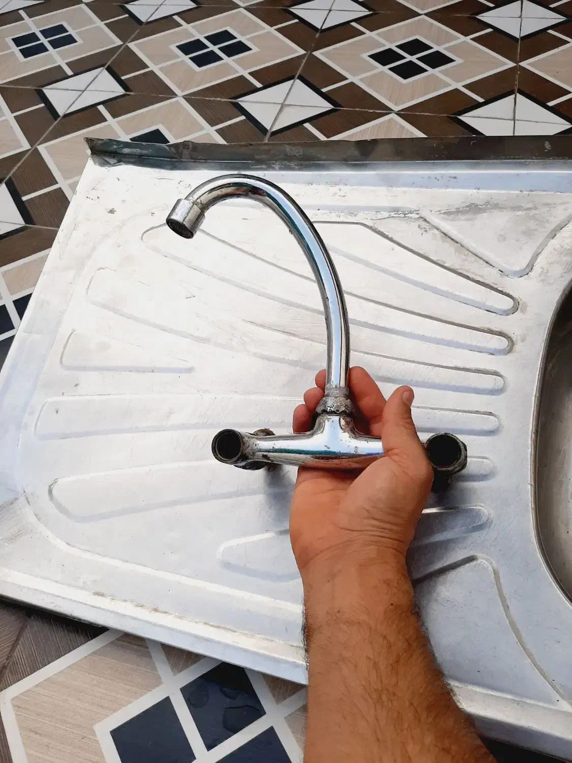 سینک همراه با شیر مخلوط|مصالح و تجهیزات ساختمان|اهواز, کوی علوی|دیوار