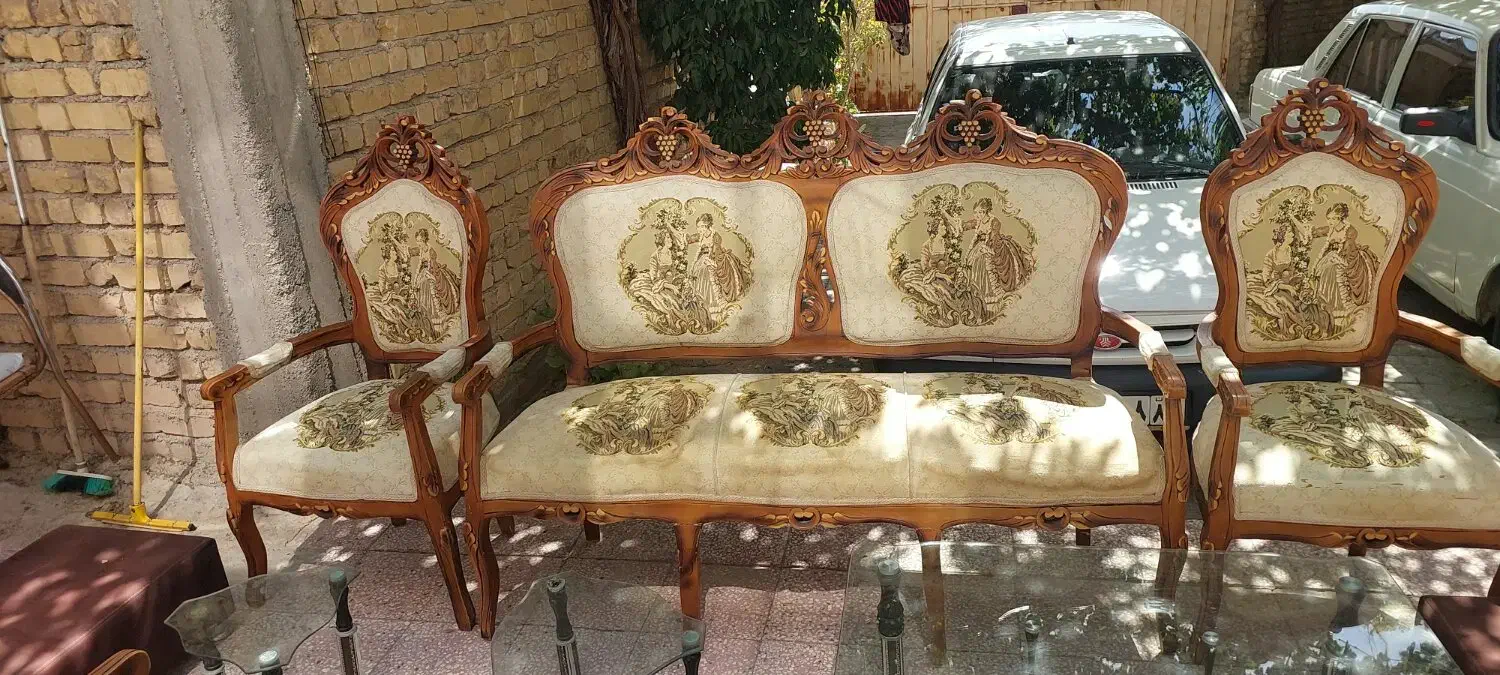 مبل سلطنتی 9 نفره|مبلمان خانگی و میز عسلی|مرودشت, فیروزی|دیوار