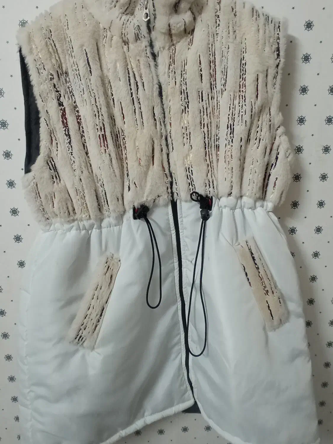 پافر|لباس|سبزوار, فرهنگیان|دیوار