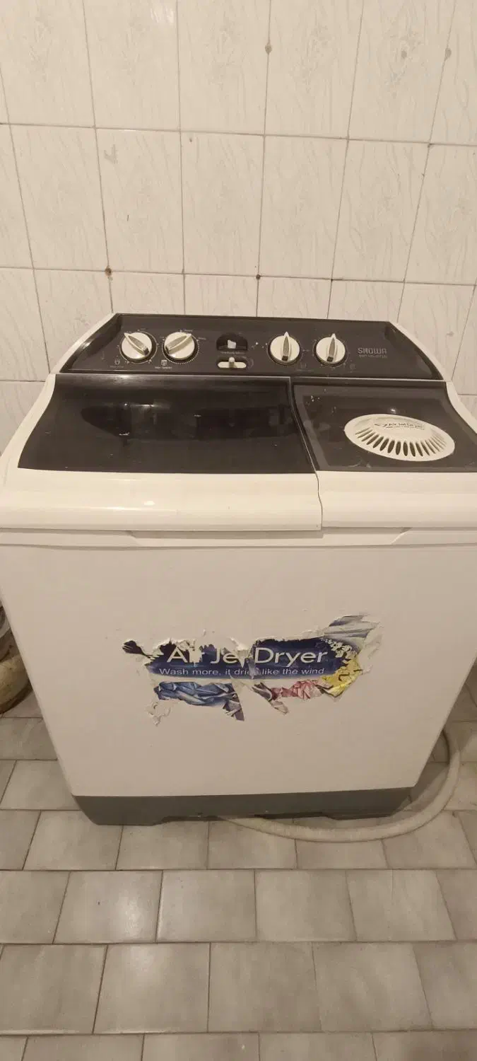 ماشین‌لباسشوی|ماشین لباسشویی و خشک‌کن لباس|ثلاث باباجانی, |دیوار