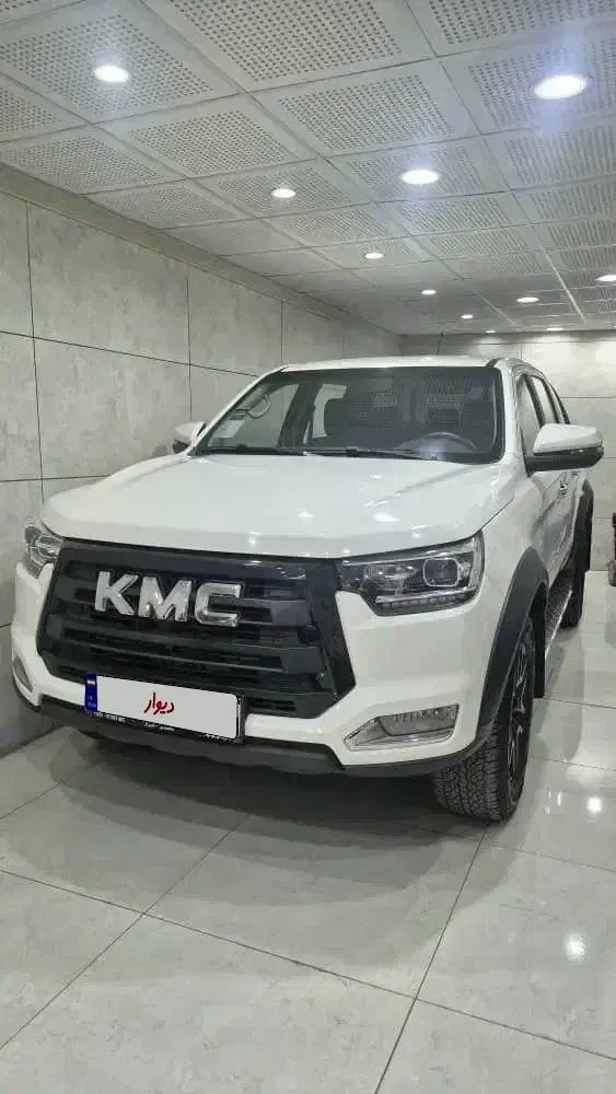 کی ام سی t8|خودرو سواری و وانت|شیراز, طلاب|دیوار