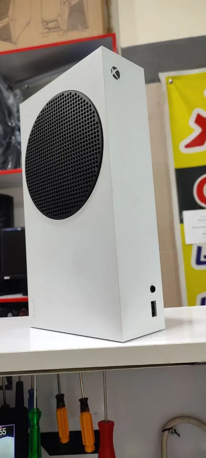 Xbox series S سری اس در شهریار|کنسول، بازی ویدئویی و آنلاین|تهران, تهرانسر غربی|دیوار