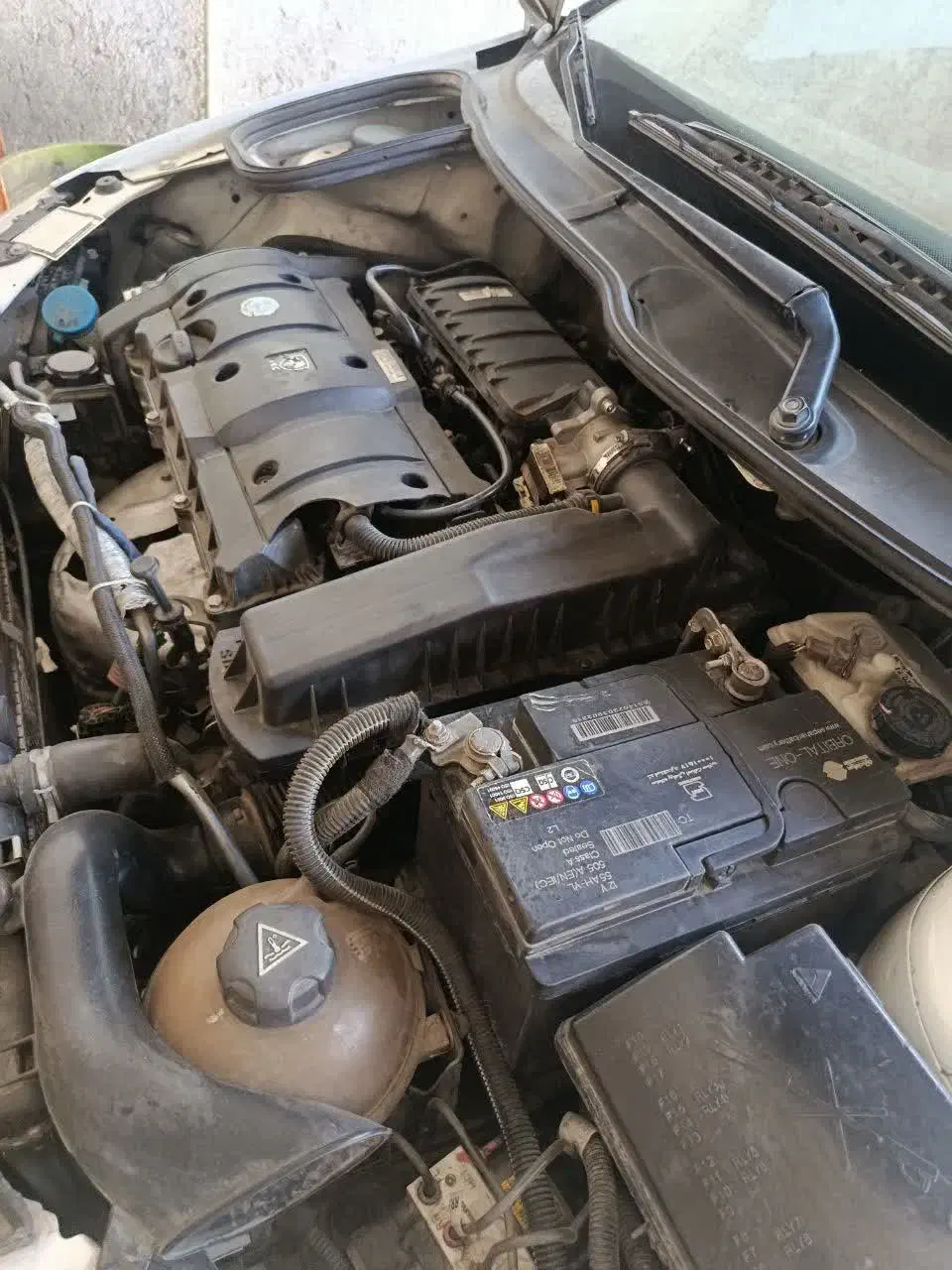 فروش فوری ۲۰۶ صندوقدار وی ۸|خودرو سواری و وانت|کرمانشاه, |دیوار