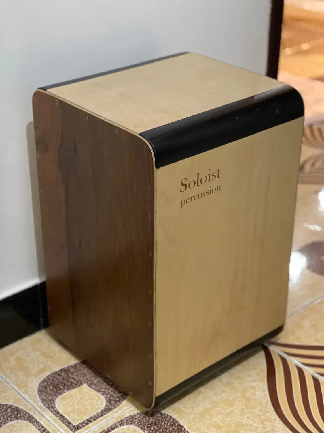 کاخن تمیز در حد نو|درام و پرکاشن|رشت, لاکانی|دیوار