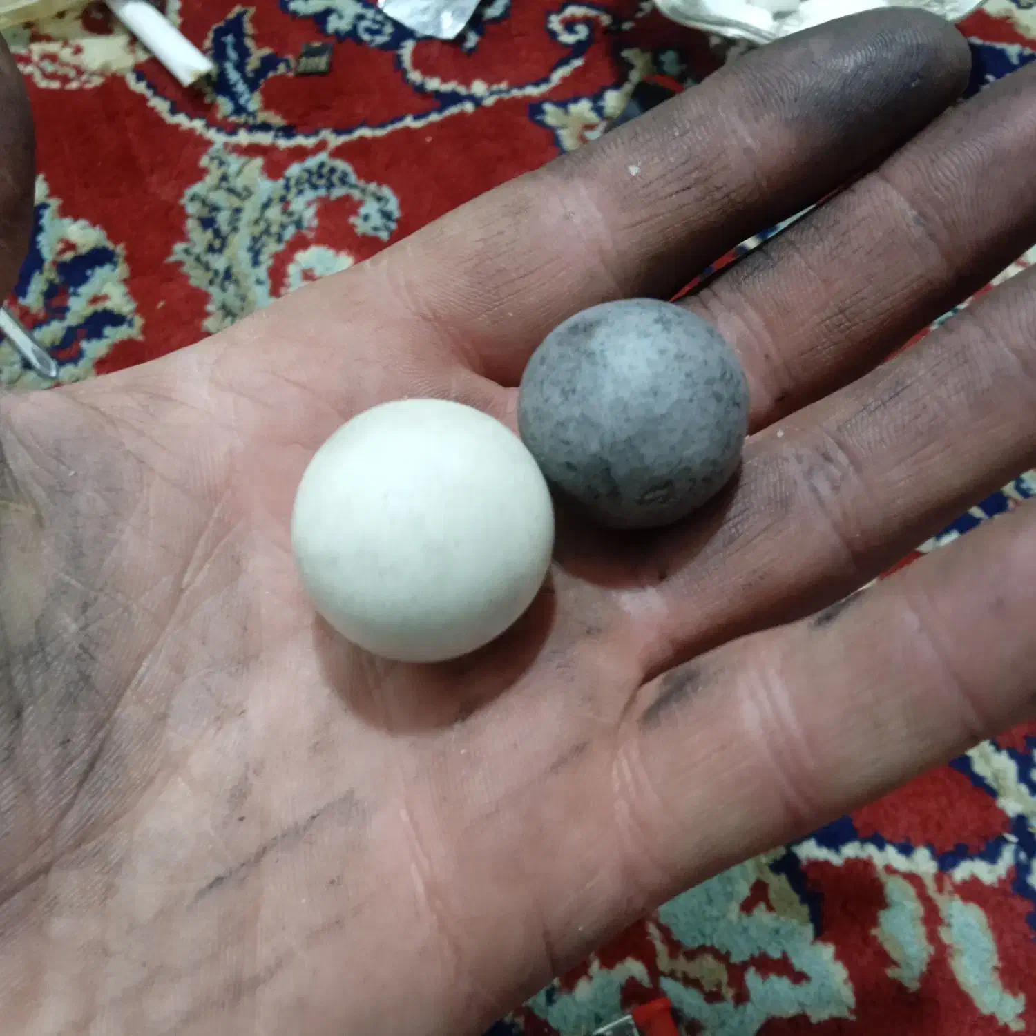 سنگ آسیاب|کلکسیون اشیاء عتیقه|باغ حلی, |دیوار