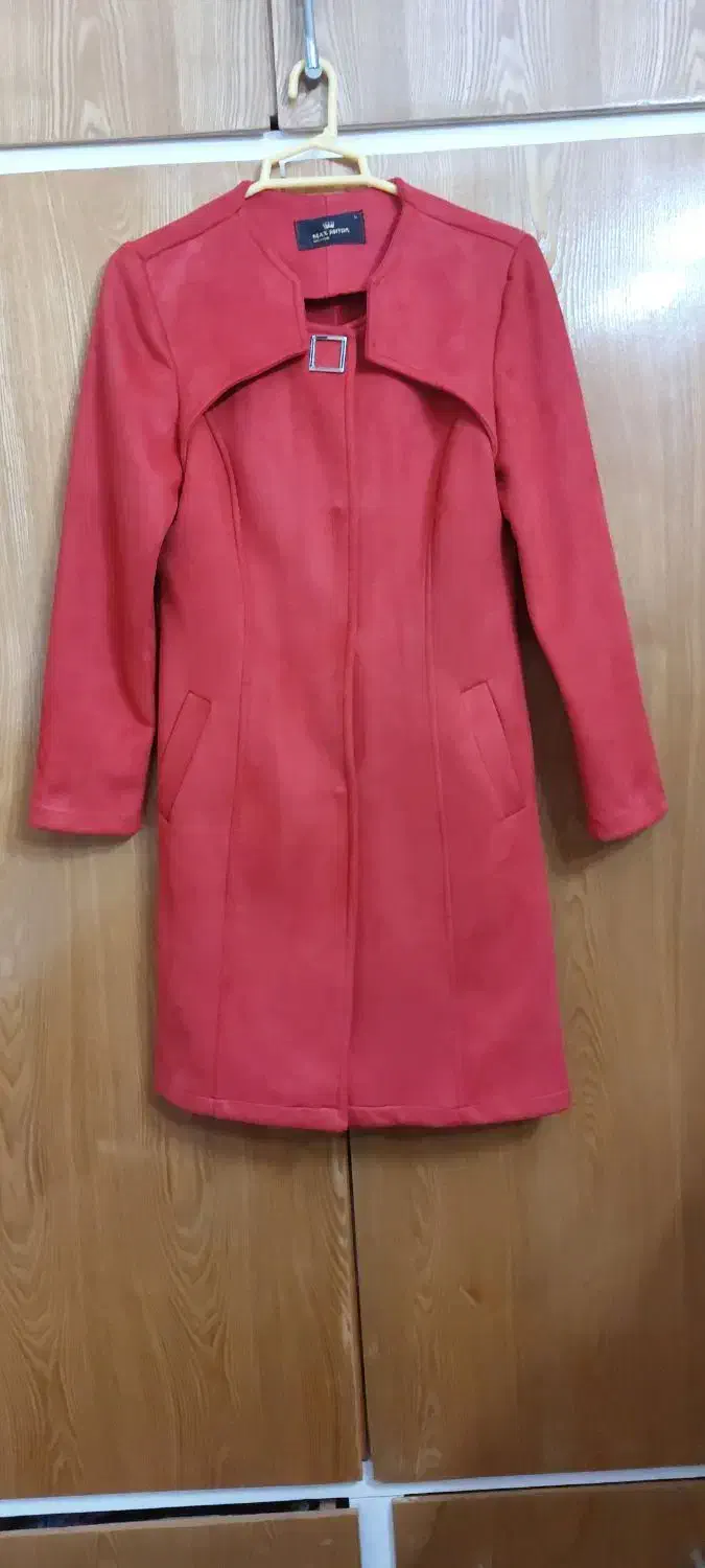 پالتو|لباس|بابل, |دیوار