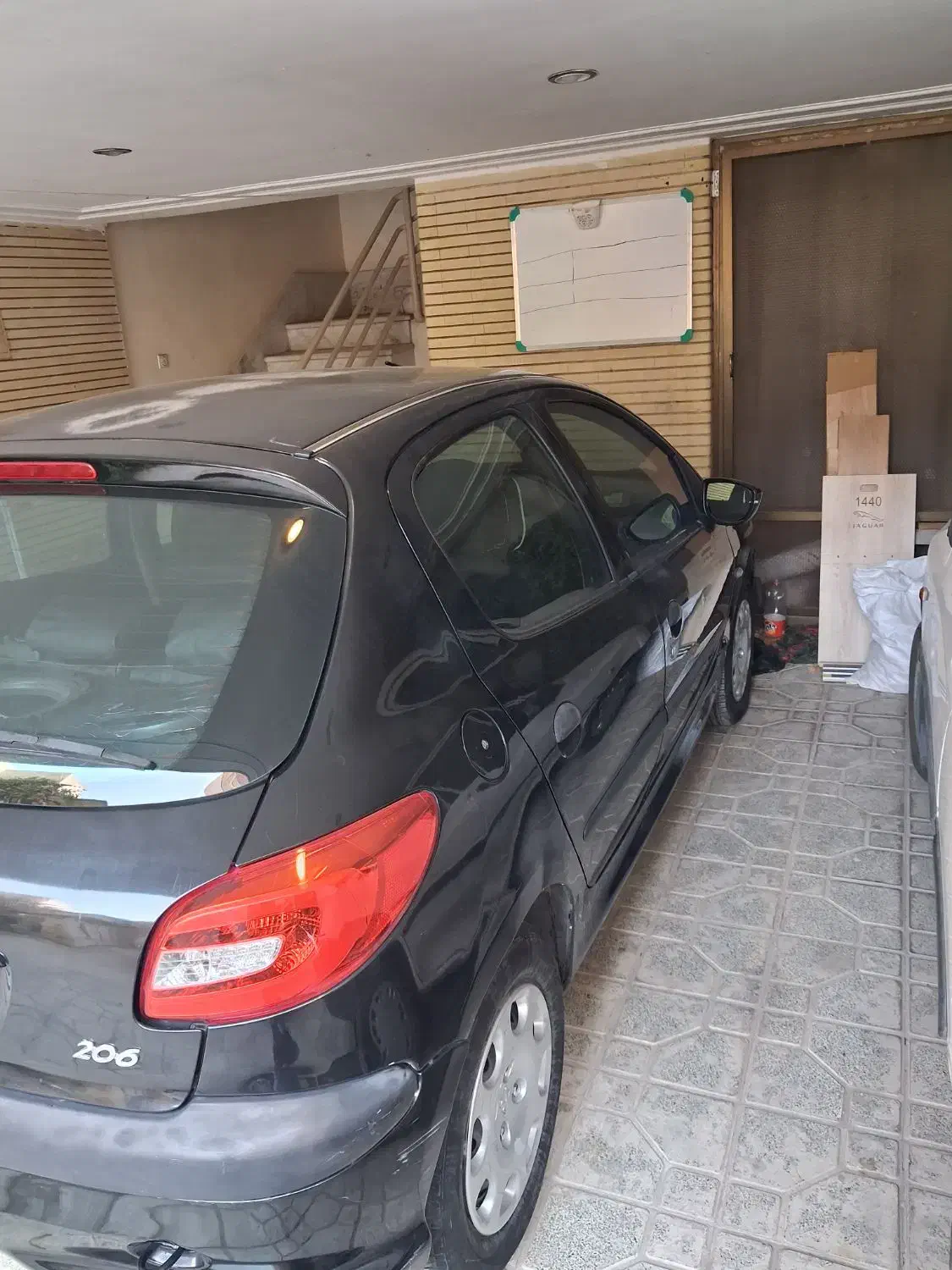 ۲۰۶ مشکی ۸۸ شاسی سالم موتو فنی سالم کم کار ۱۸۰کار|خودرو سواری و وانت|اصفهان, حسینآباد|دیوار