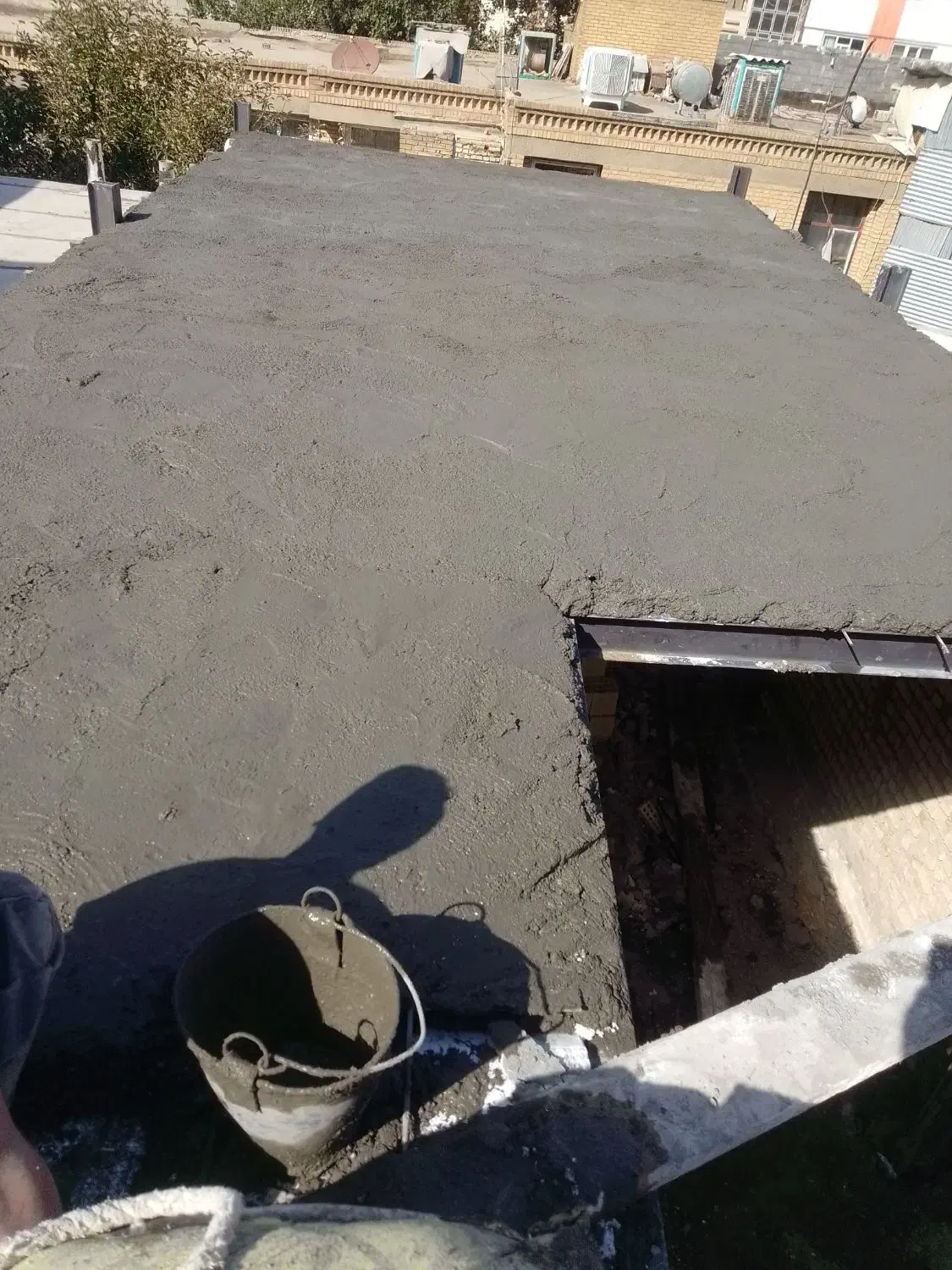 بتون ریزی دستی  در روستاها مصلح کشی با قرقر|خدمات پیشه و مهارت|مشهد, قائم|دیوار