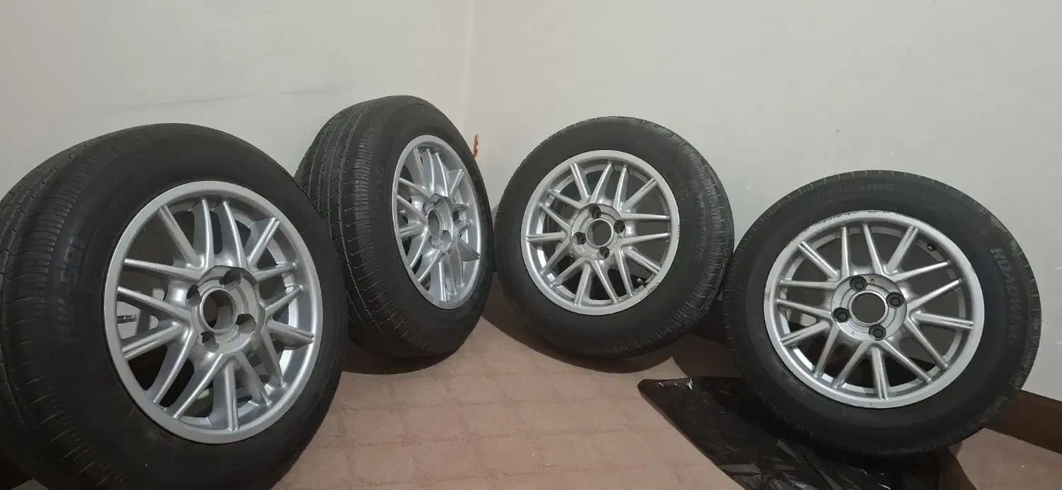 رینگ خرچنگی و لاستیک خارجی|قطعات یدکی و لوازم جانبی|شاهینشهر, خانه کارگر|دیوار