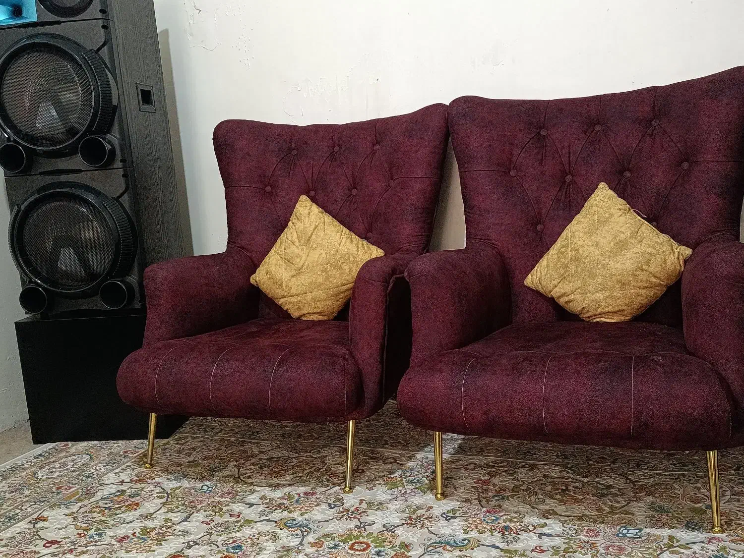 مبل 7 نفره مدل چسترو جلو مبلی طلایی ۴ تایی|مبلمان خانگی و میز عسلی|ری, صفاییه (چشمه علی)|دیوار