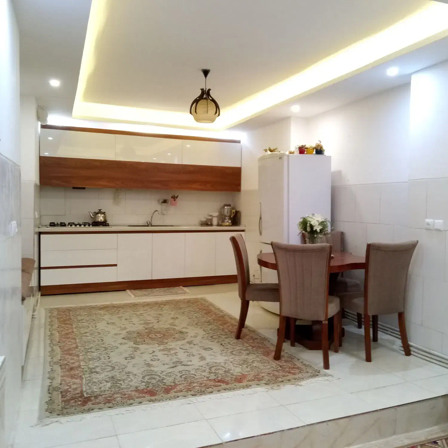 اجاره باغچه.باغ.ویلایی روزانه|اجارهٔ کوتاه‌مدت ویلا و باغ|ورامین, ورامین|دیوار