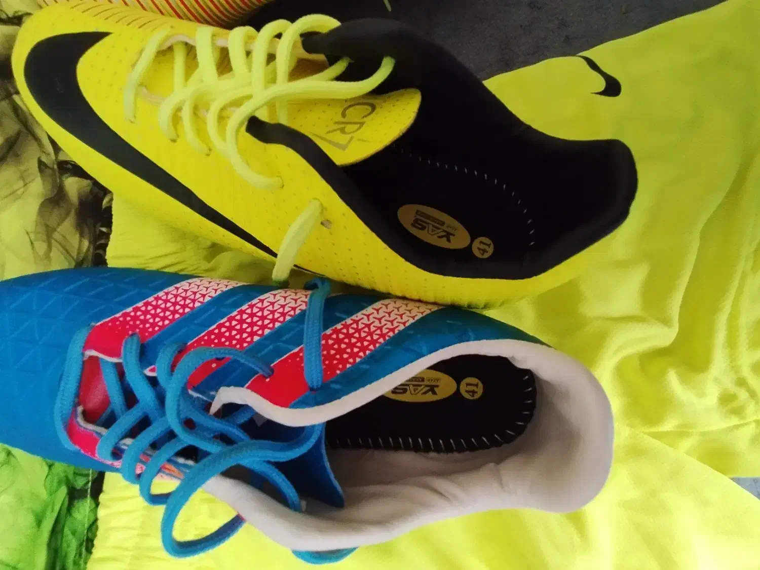 کفش و لباس فوتبال|تجهیزات ورزشی|پرند, فاز ۶|دیوار