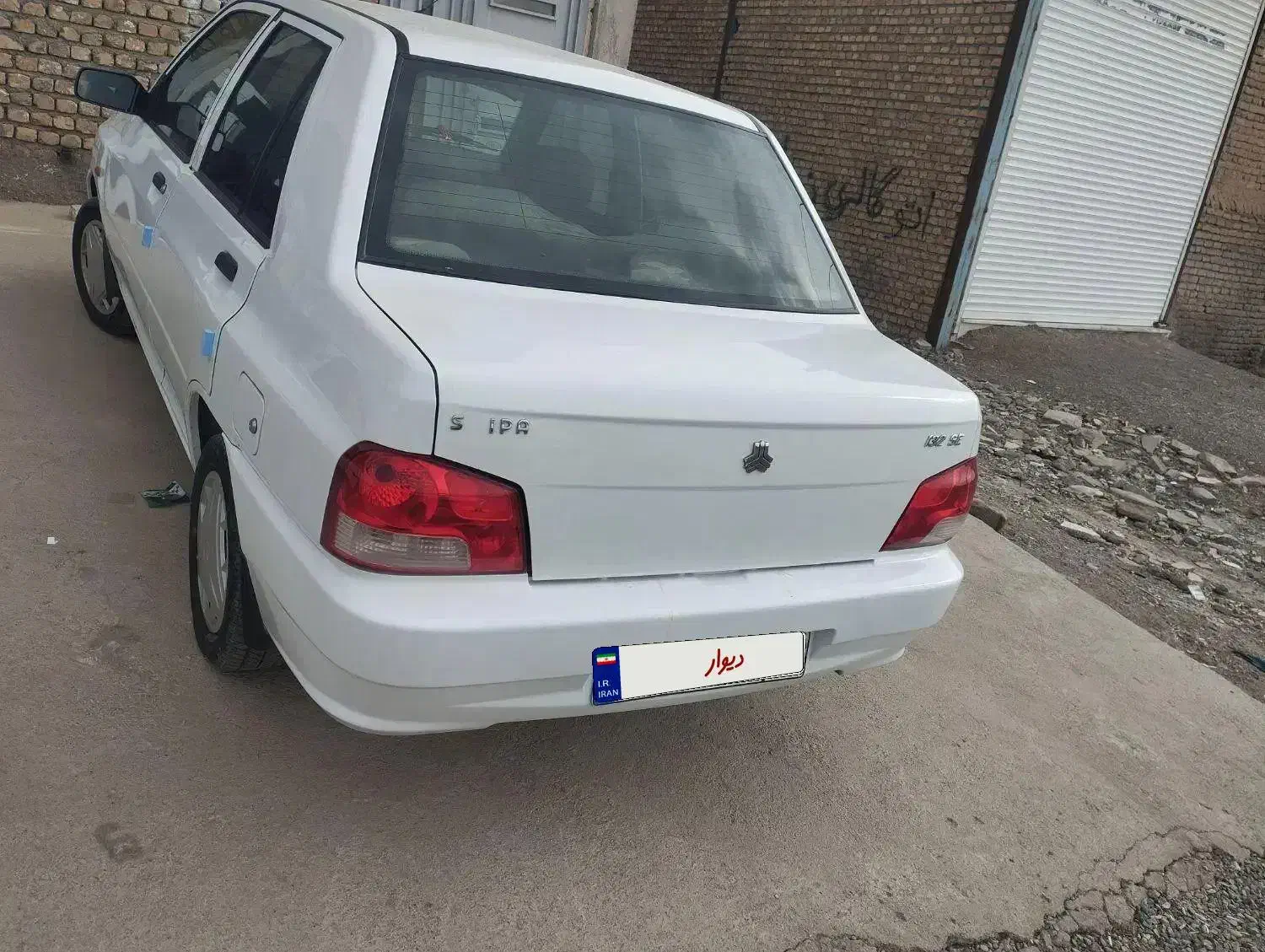 132مدل 98|خودرو سواری و وانت|بردسکن, |دیوار