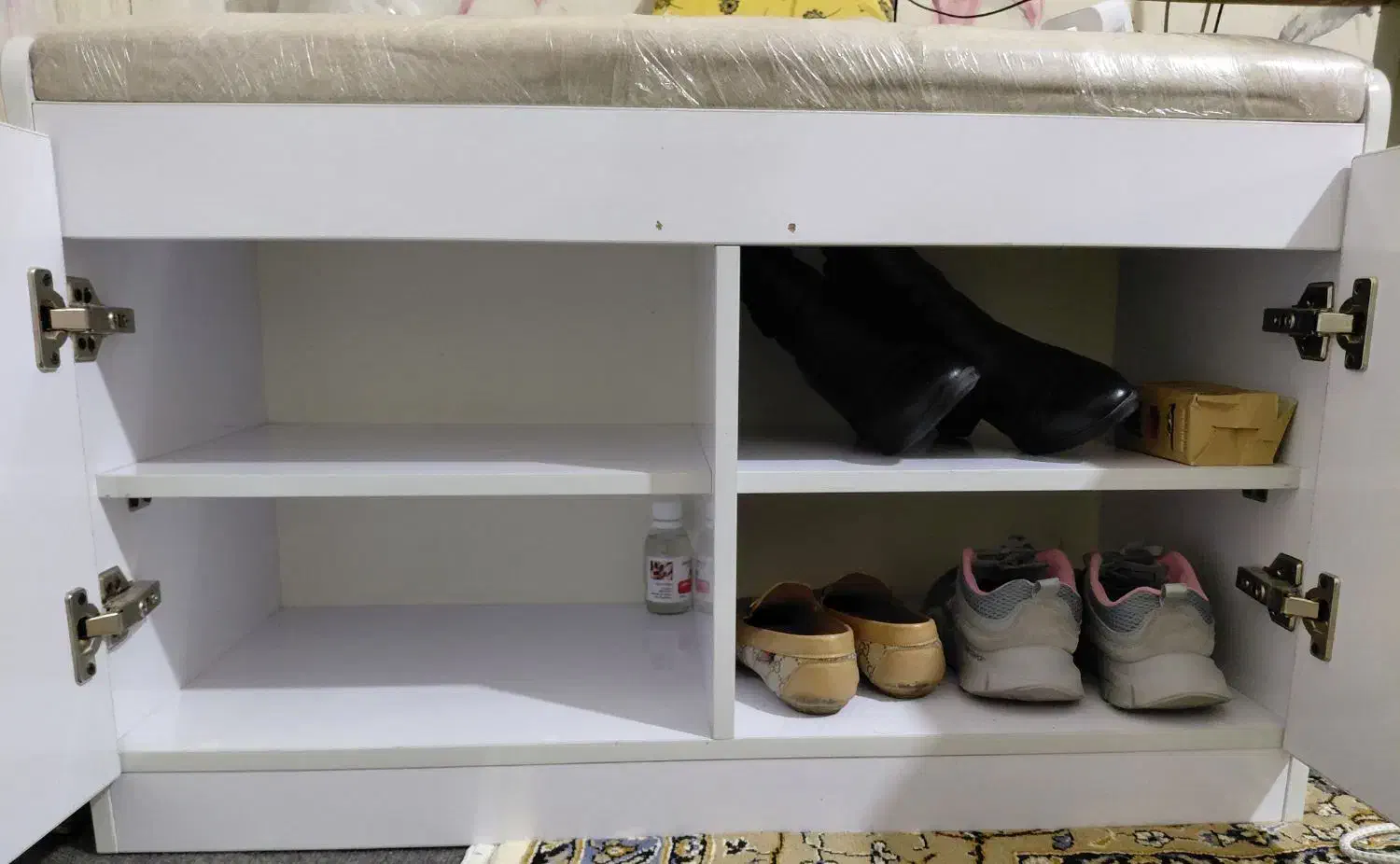 جاکفشی|جاکفشی، کمد، دراور|گنبد کاووس, |دیوار