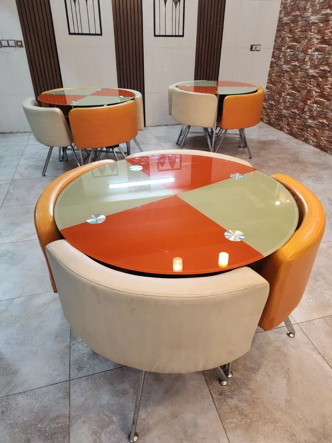 میز صندلی سه دست|میز و صندلی غذاخوری|کرمان, |دیوار