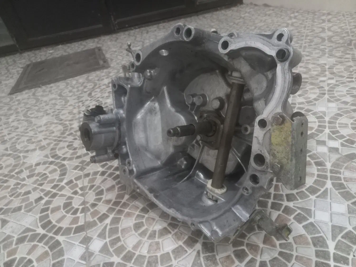 گیربکس پژو.|قطعات یدکی و لوازم جانبی|عجب شیر, |دیوار