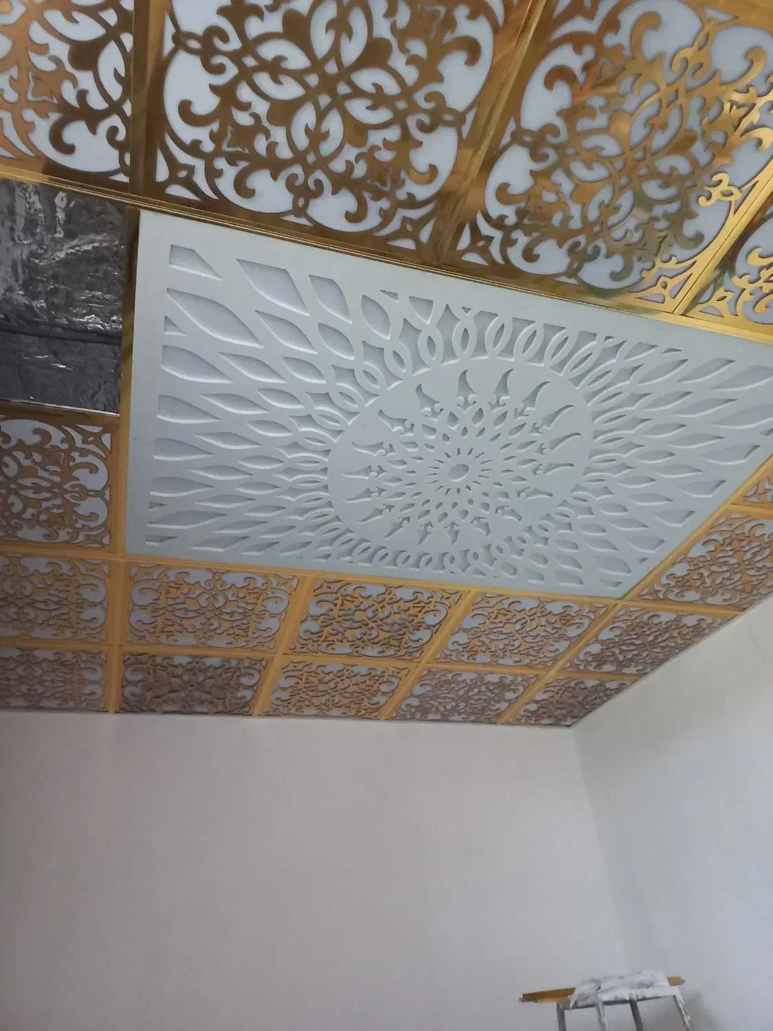 سقف کاذب و کاغذ دیواری|خدمات پیشه و مهارت|بهبهان, |دیوار