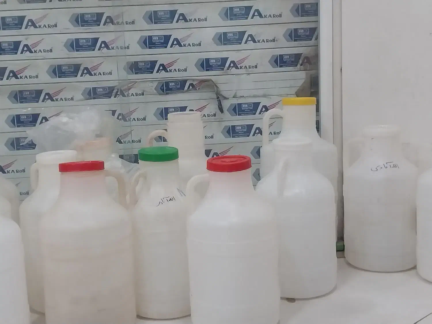 دبه ۱۲ کیلویی|ظروف نگهدارنده، پلاستیکی، یکبارمصرف|نیشابور, مدرس|دیوار