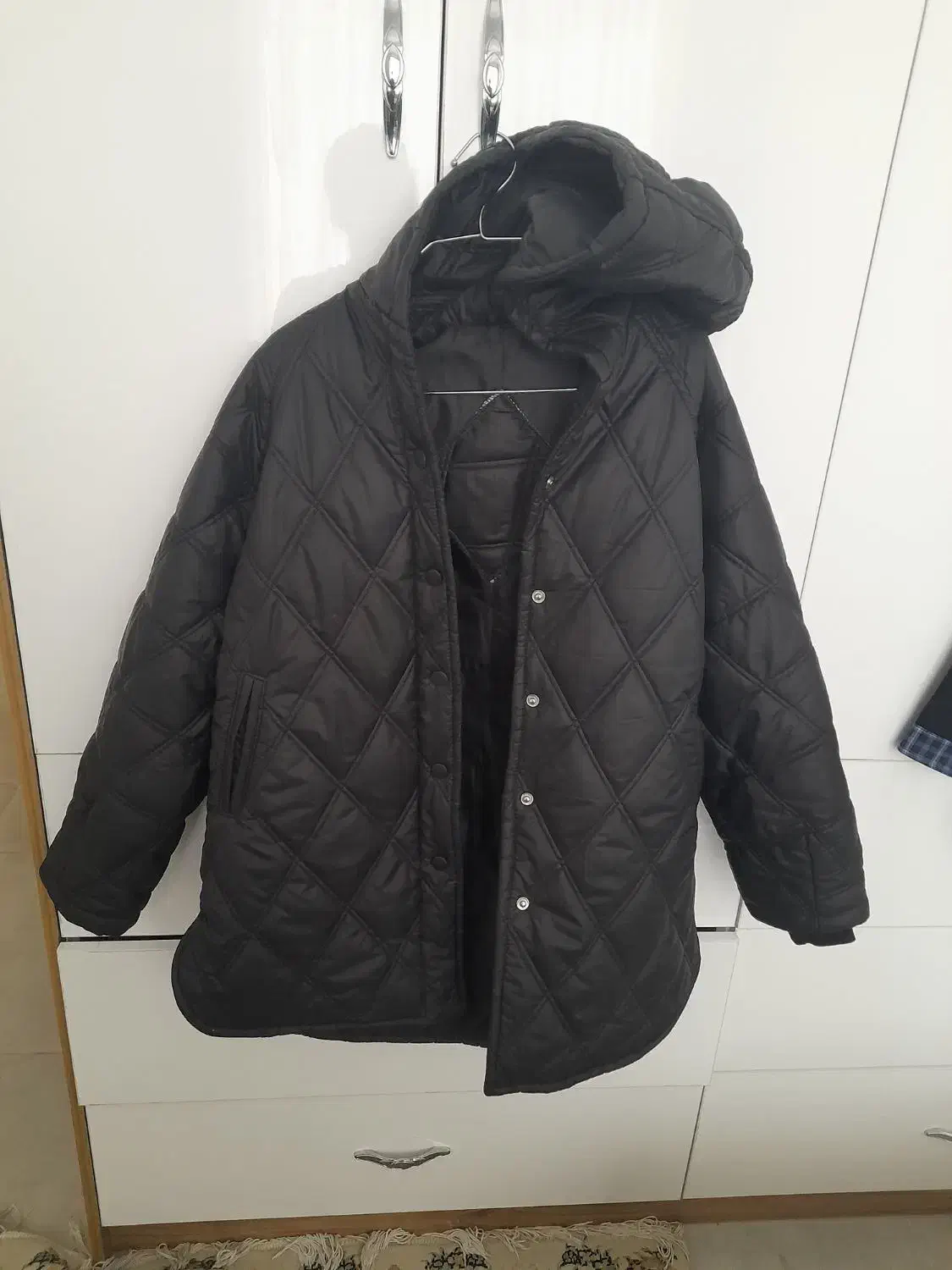 دوتا کاپشن و چنتا شلوار|لباس|گرمدره, |دیوار