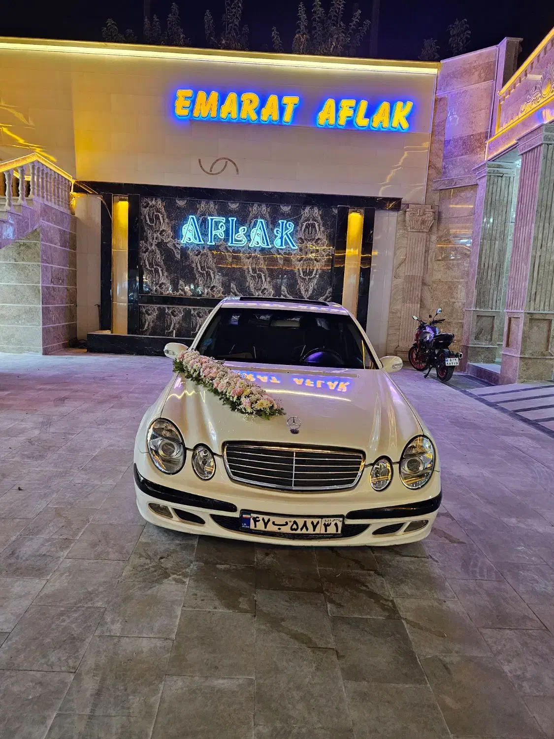 اجاره بی ام و ۶۳۰ کروک و بنز مراسم عروسی|خدمات پذیرایی، مراسم|اراک, |دیوار