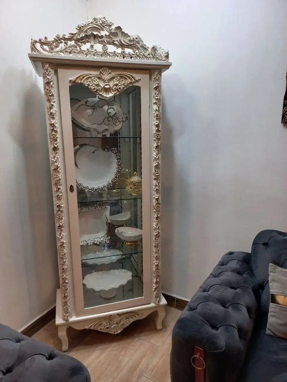 ویترین سفید|بوفه، ویترین، کنسول|رشت, رودباری|دیوار