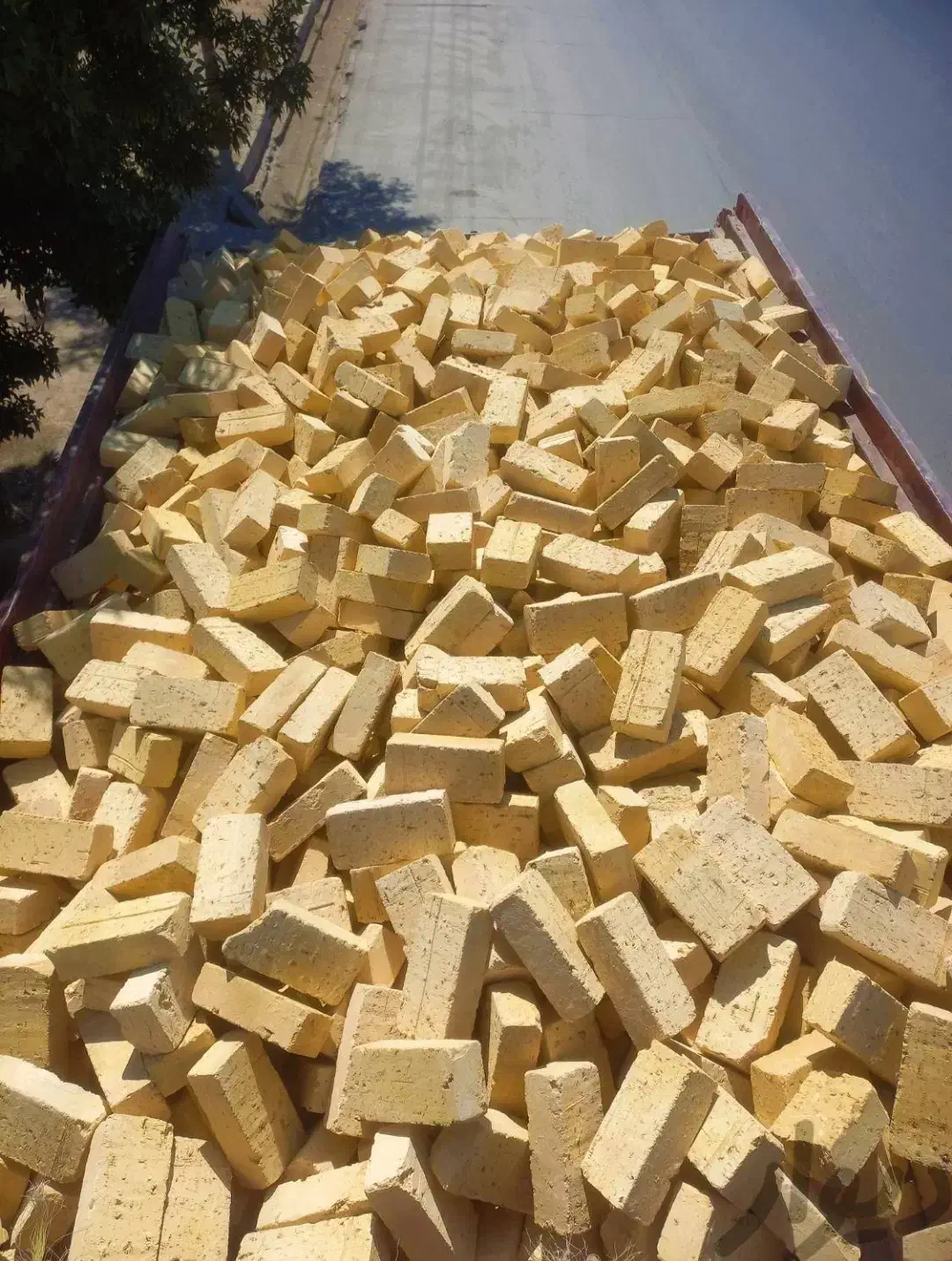 اجر گر ه ای قرمز/اجرگرهای زرد/آجر فشاری/آجر پرسی|عمده‌فروشی|ارزوئیه, |دیوار