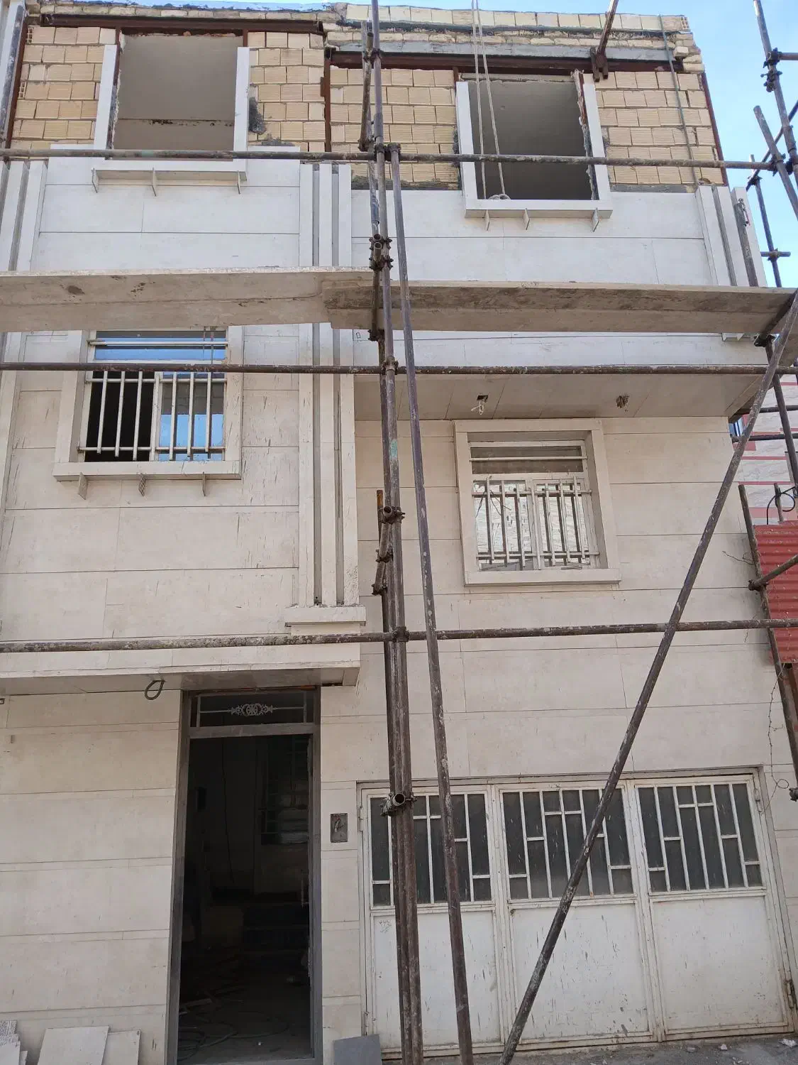 کاشی کاری وسرامیک کاری|خدمات پیشه و مهارت|ساوه, |دیوار