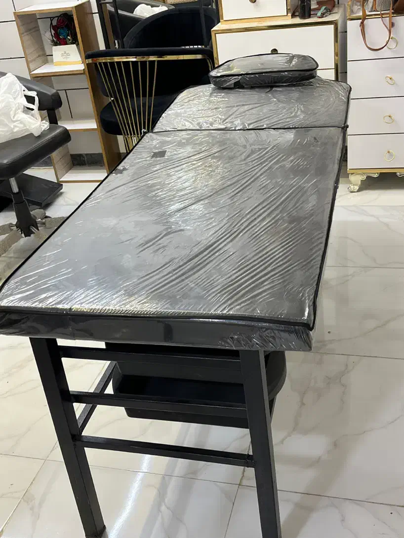 تخت مژه،فیشال،لیزر|آرایشگاه و سالنهای زیبایی|کوه چنار, |دیوار