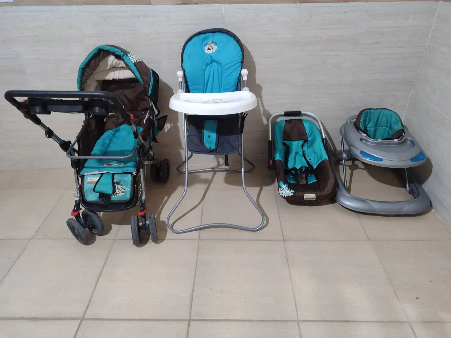 فروش سیسمونی|کالسکه و لوازم جانبی|قروه, |دیوار