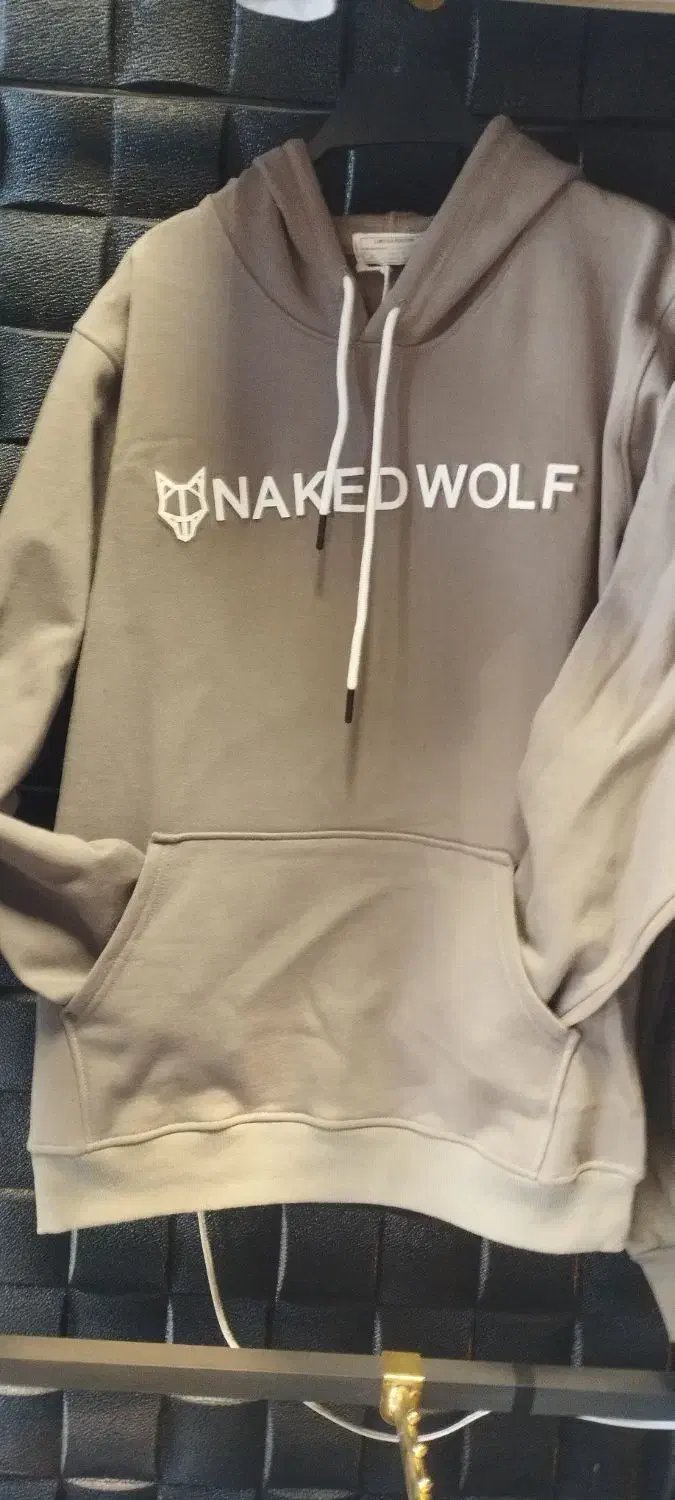 جشنواره پاییزی هودی|لباس|قم, امامزاده ابراهیم|دیوار