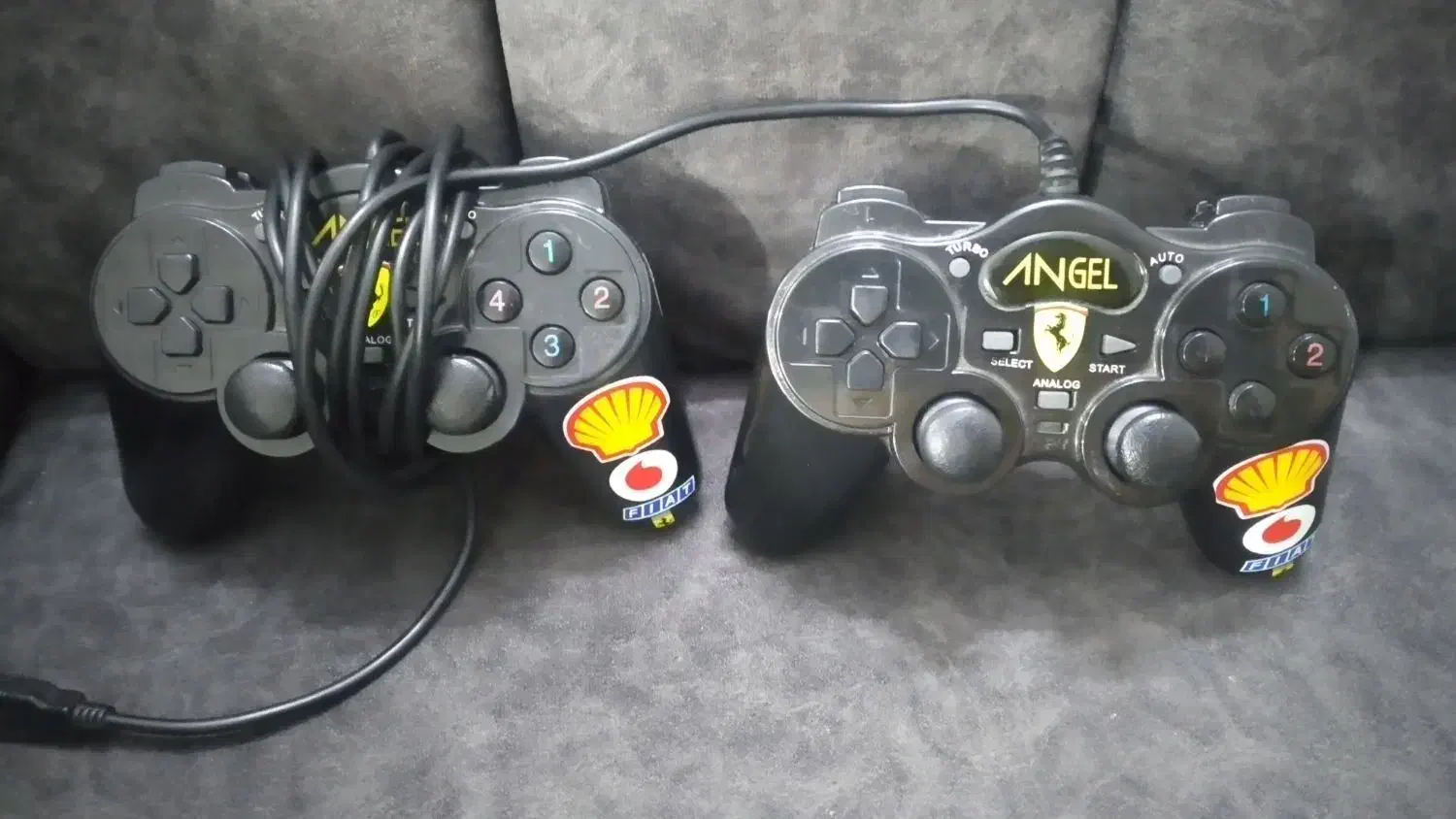 دوعدد دسته پی سی ۴|کنسول، بازی ویدئویی و آنلاین|ساوه, |دیوار