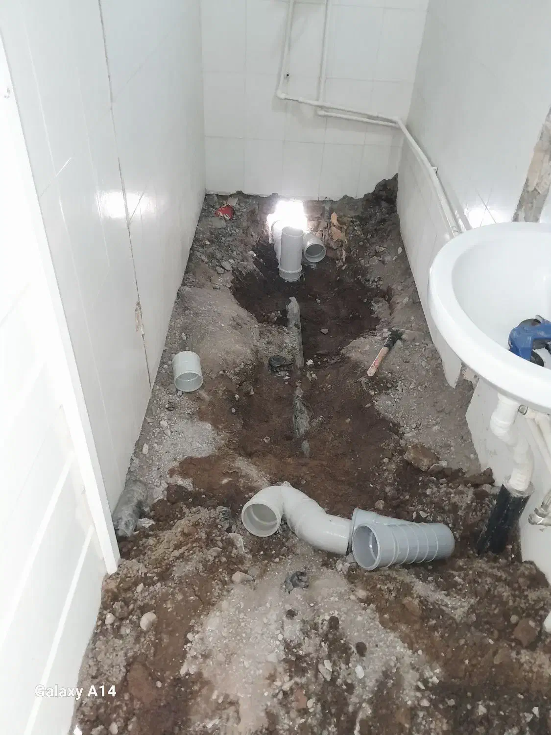 لوله کشی آب و فاضلاب|خدمات پیشه و مهارت|بم, |دیوار