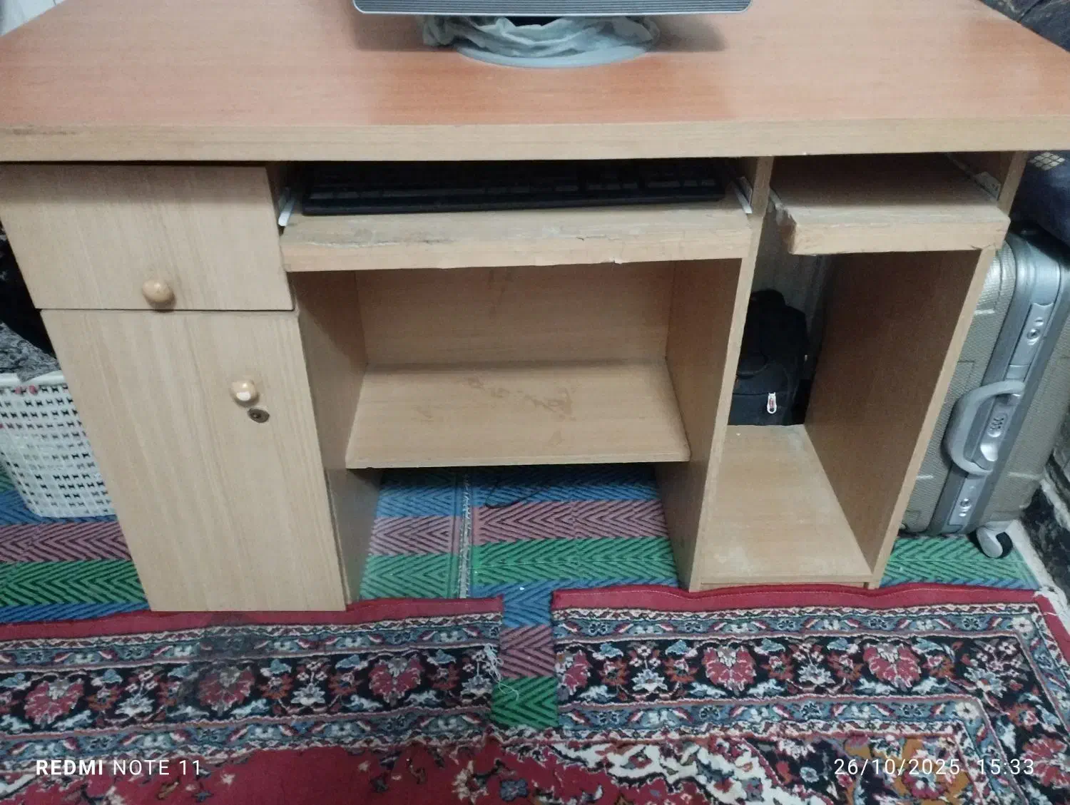 فروش لوازم کامپیوتر|میز تحریر و کامپیوتر|خاش, |دیوار