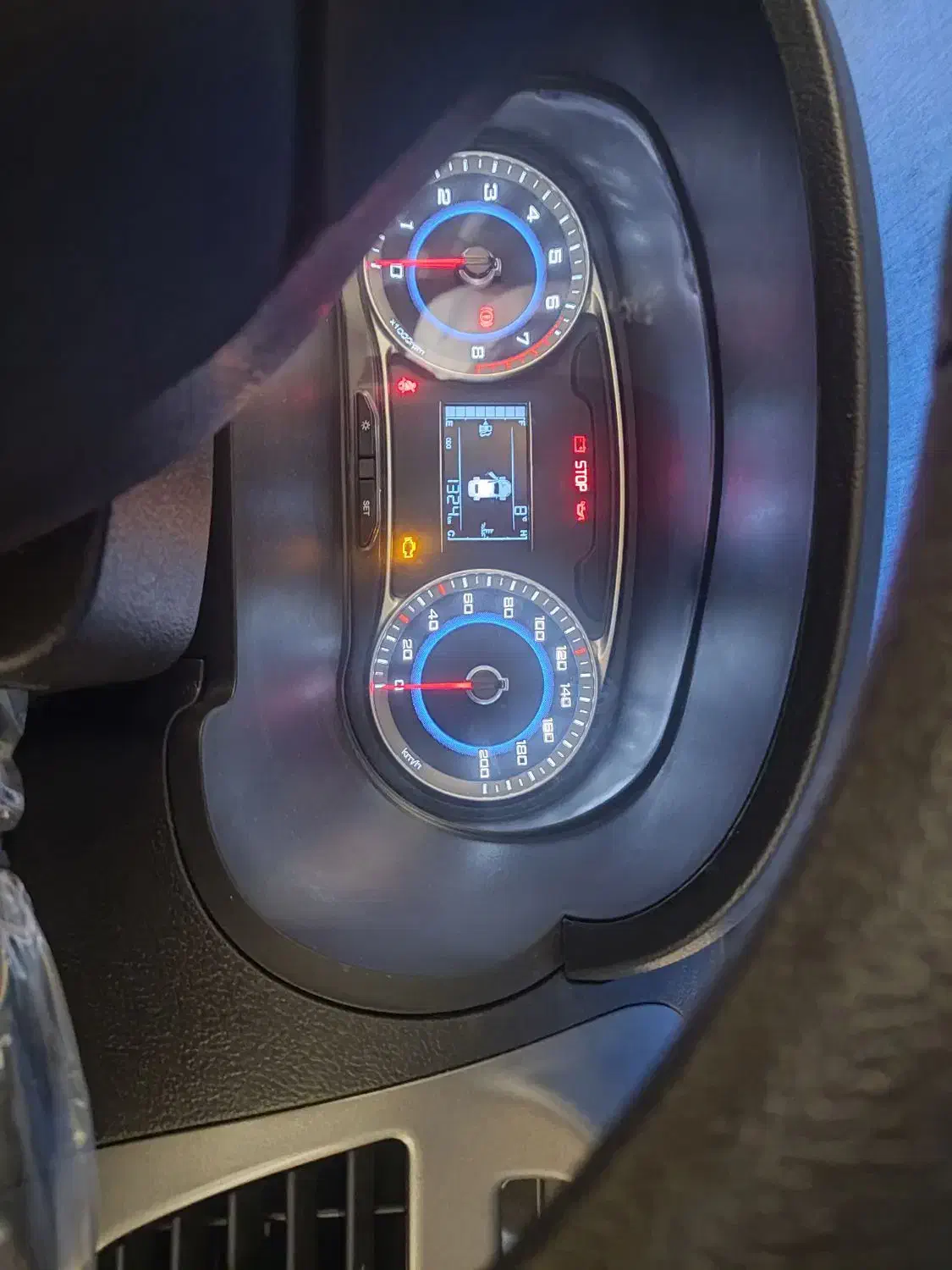 کوییک LGXR 1403|خودرو سواری و وانت|شاهین‌شهر, ۹ دی|دیوار