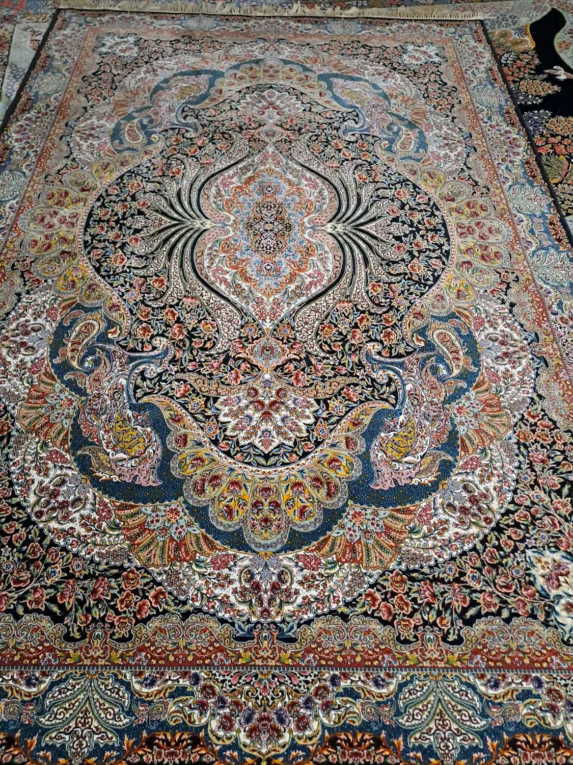 یک جفت فرش ۶ متری هزار شانه تراکم ۳۰۰۰|فرش|ورامین, شهرک مدرس|دیوار