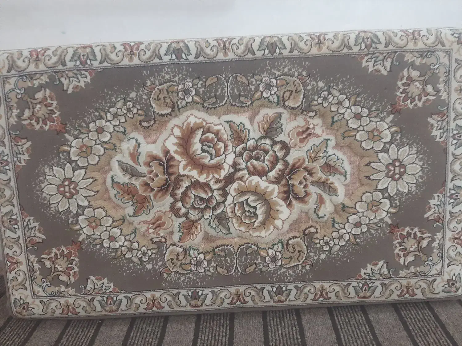 پشتی۵۰۰شانه|پشتی|کاشان, زیارتی|دیوار