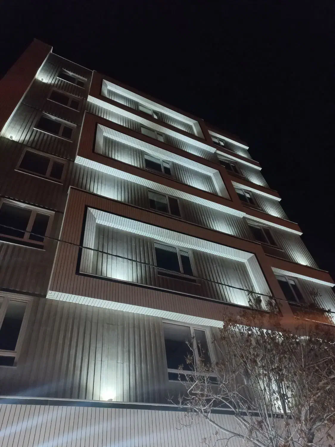 آپارتمان  آماده نوساز ۱۳۳متری شهرک قائم عج نوساز|پیش‌فروش املاک|اراک, |دیوار