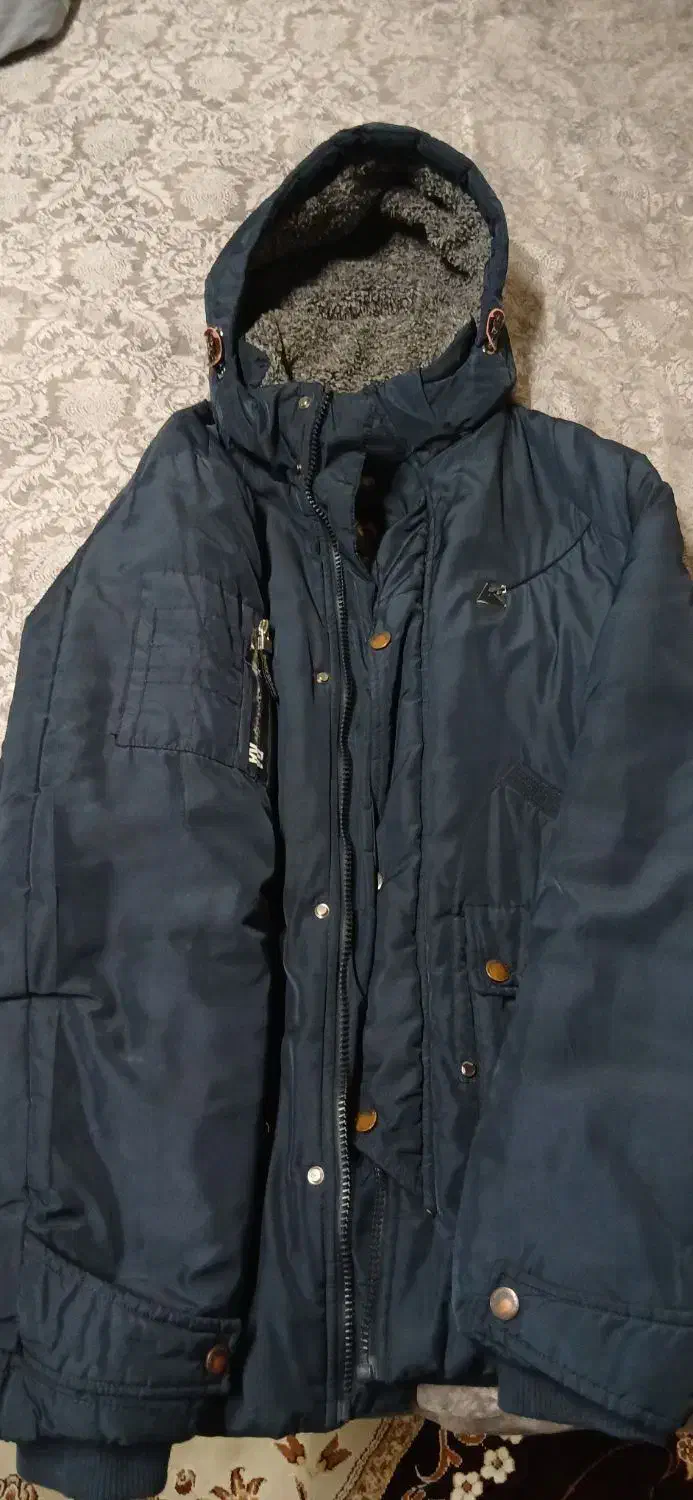 کاپشن|لباس|بندر انزلی, سوسر|دیوار